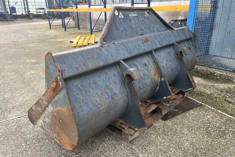 OmecoHub - Immagine MERLO 2200